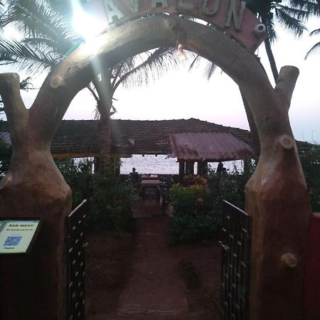 Hotel Avalon Sunset Anjuna Exterior foto